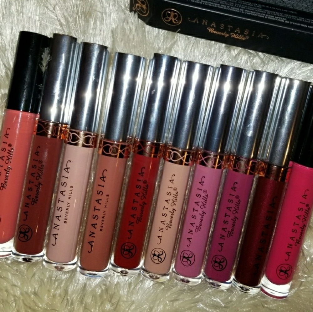 *SOLD* ( I HAVE ANOTHER ) ABH Liquid Lipsticks